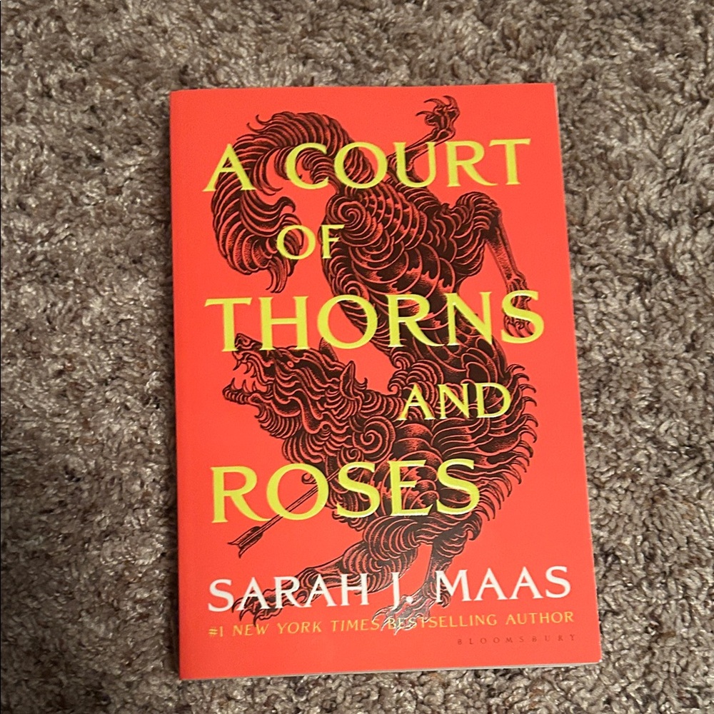 A Court of Thorns and Roses Book